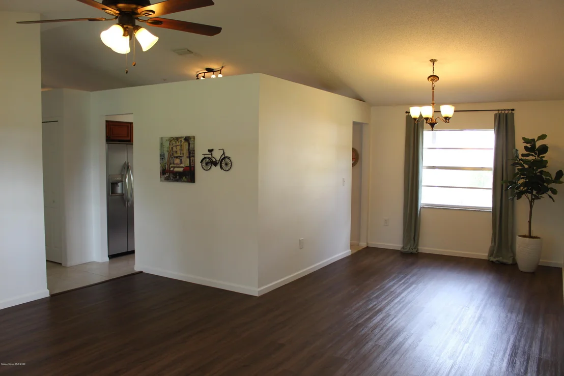 Photo of 4852 Alfred Street