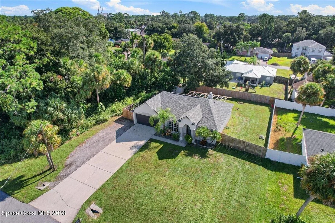 Photo of 6949 Boston Road