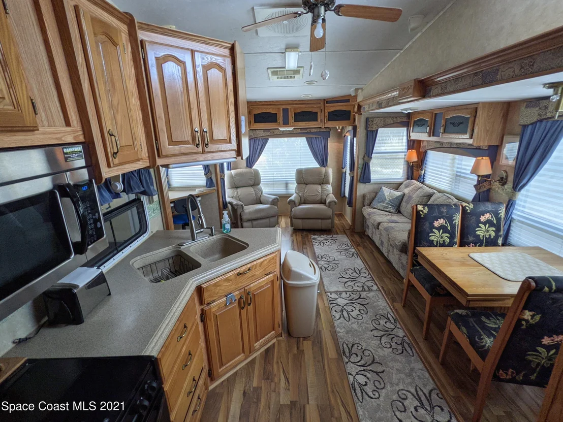 Photo of 270 Galaxy Lane