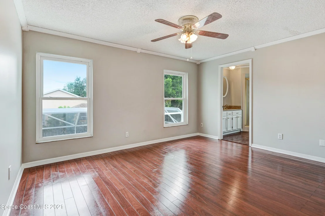 Photo of 6977 Hammock Trace Drive