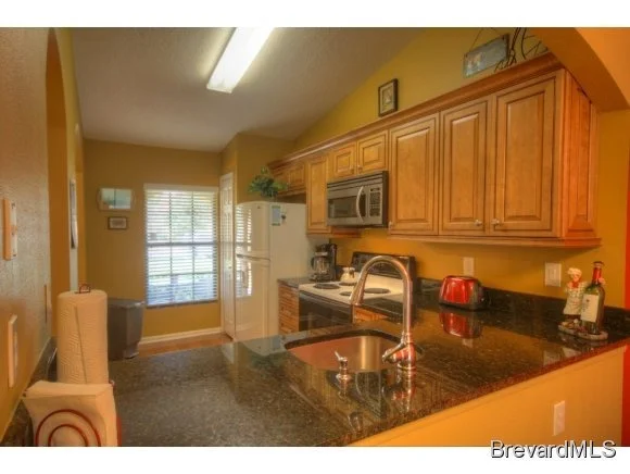 Photo of Unit 104 at 785 Luminary