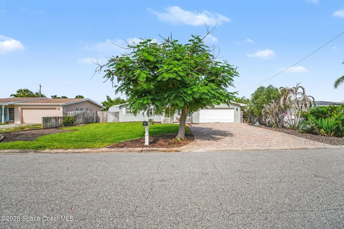 Photo of 2355 Reef Avenue