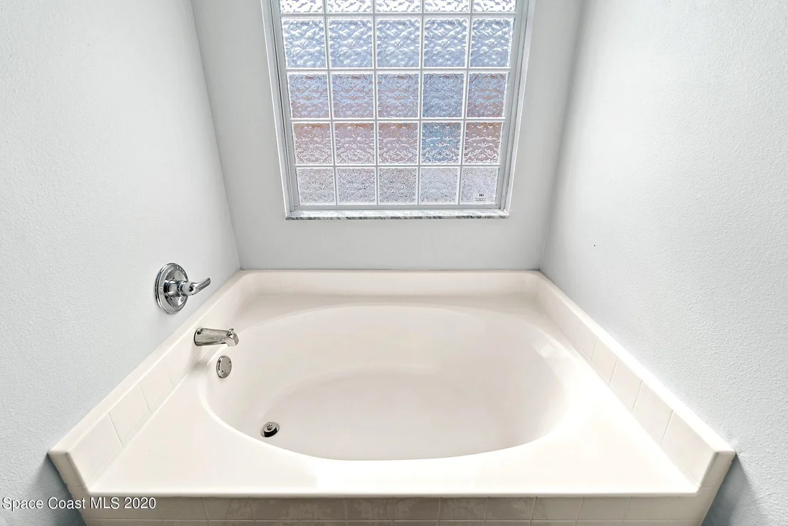 Photo of 3291 Merrick Avenue