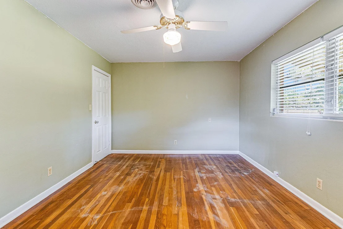 Photo of 114 Lagoon Avenue
