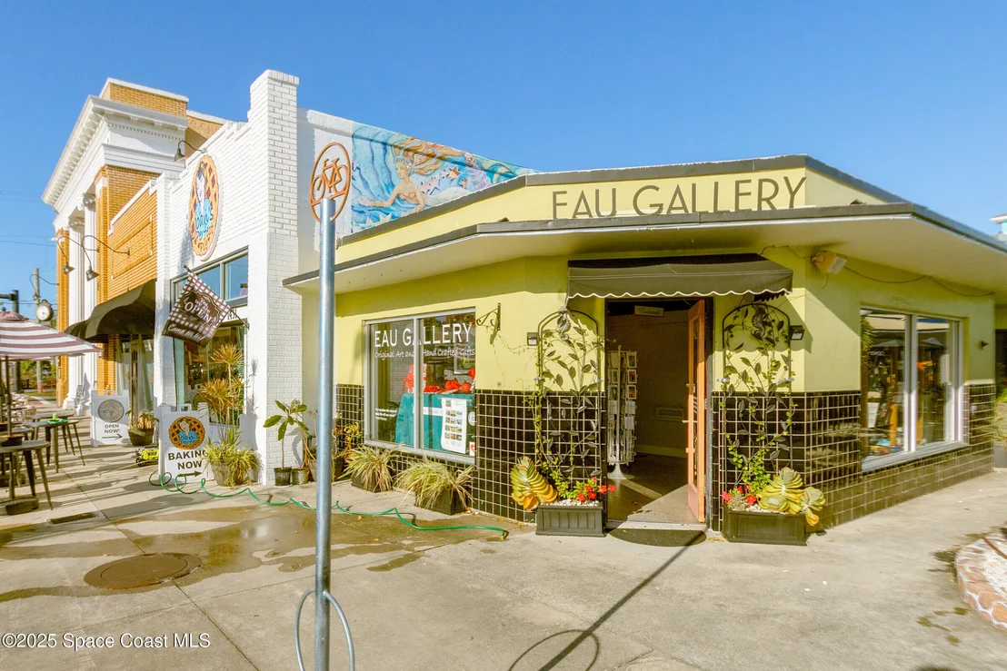 Photo of 2356 Lakeview Drive