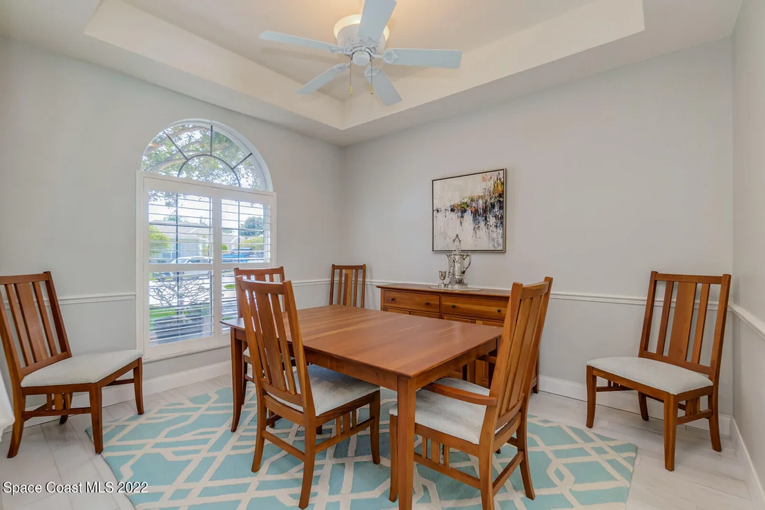 Photo of 2732 Englewood Drive