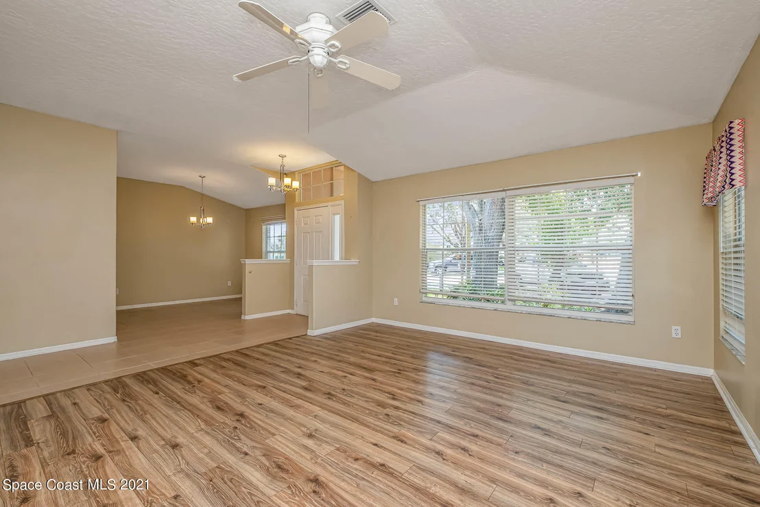 Photo of 1634 Rustic Way