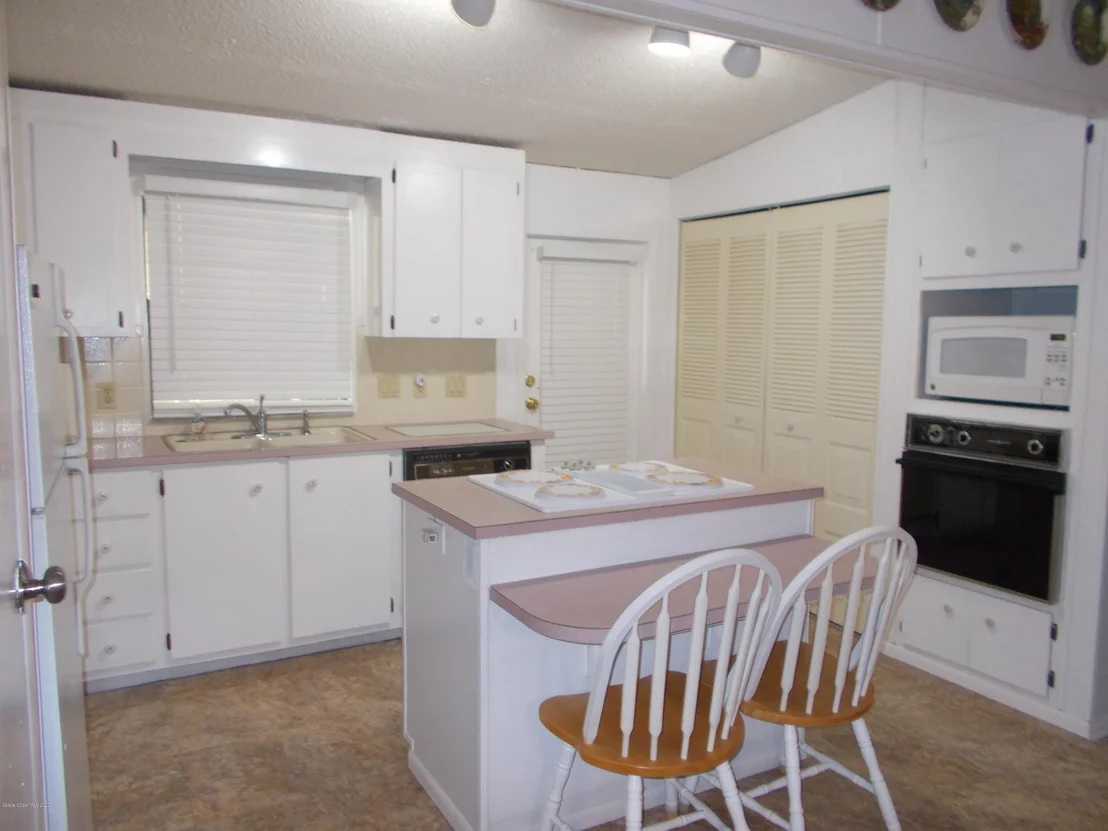 Photo of 914 Sequoia Street