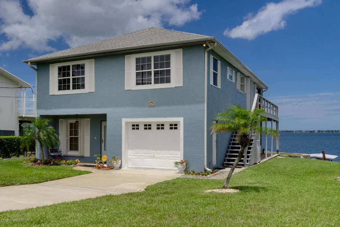 Photo of 2517 Pineapple Avenue