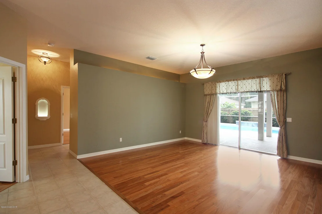 Photo of 5675 Sheffield Place