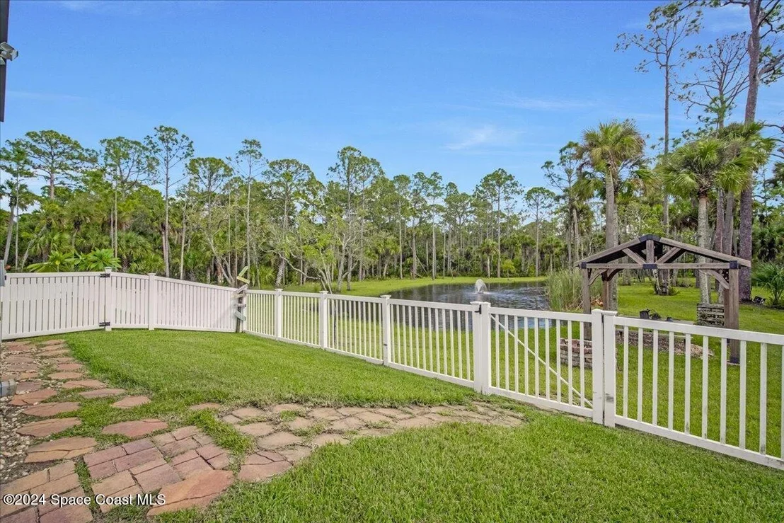 Photo of 1845 Timbers West Boulevard