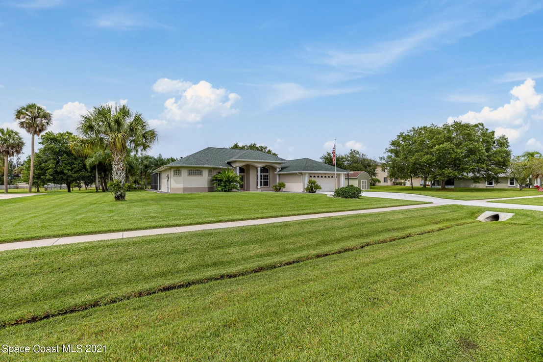 Photo of 1220 Tuckaway Drive