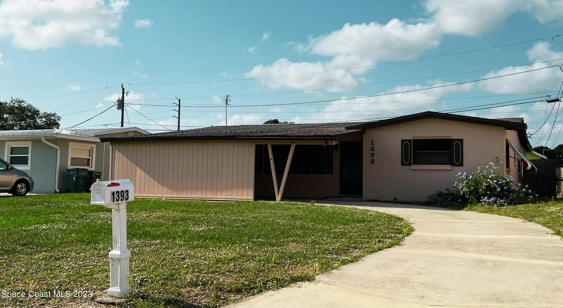 Photo of 1393 Stanley Drive