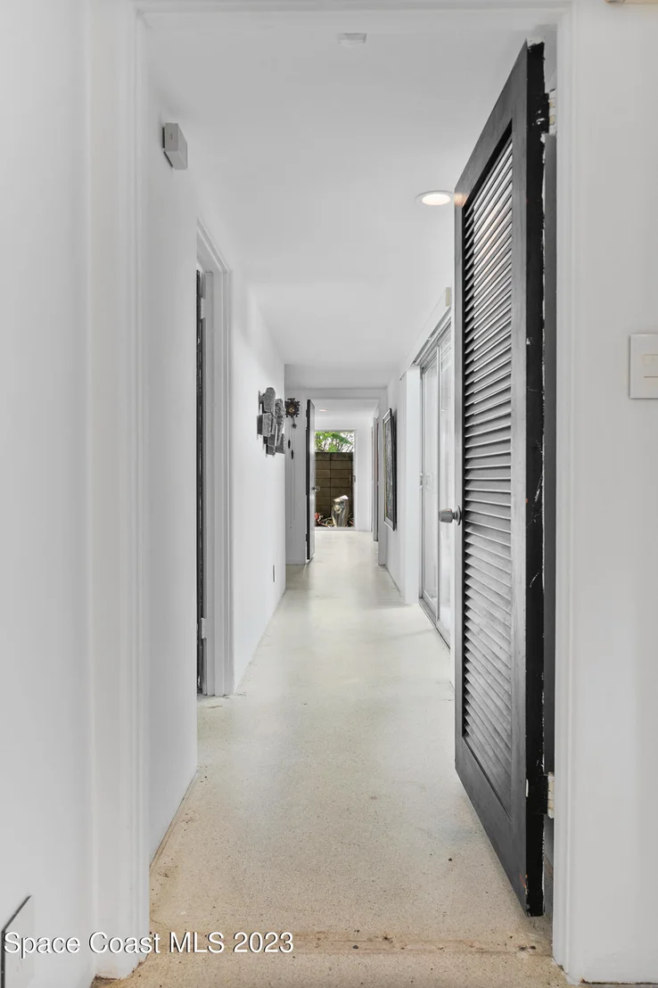 Photo of 598 Seabreeze Drive