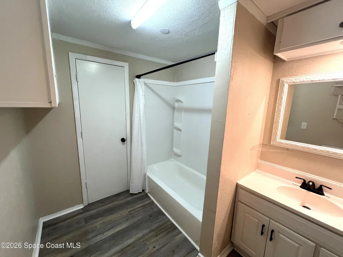 Photo of 2751 Park Lane NE