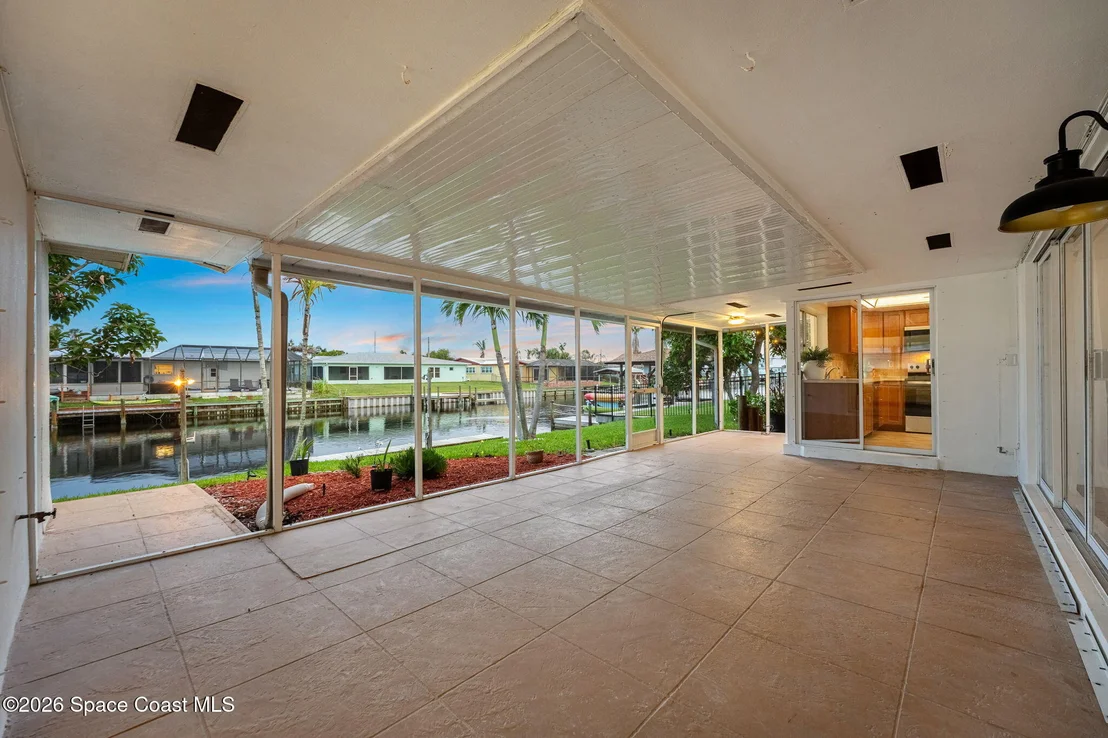 Photo of 462 Sandpiper Drive