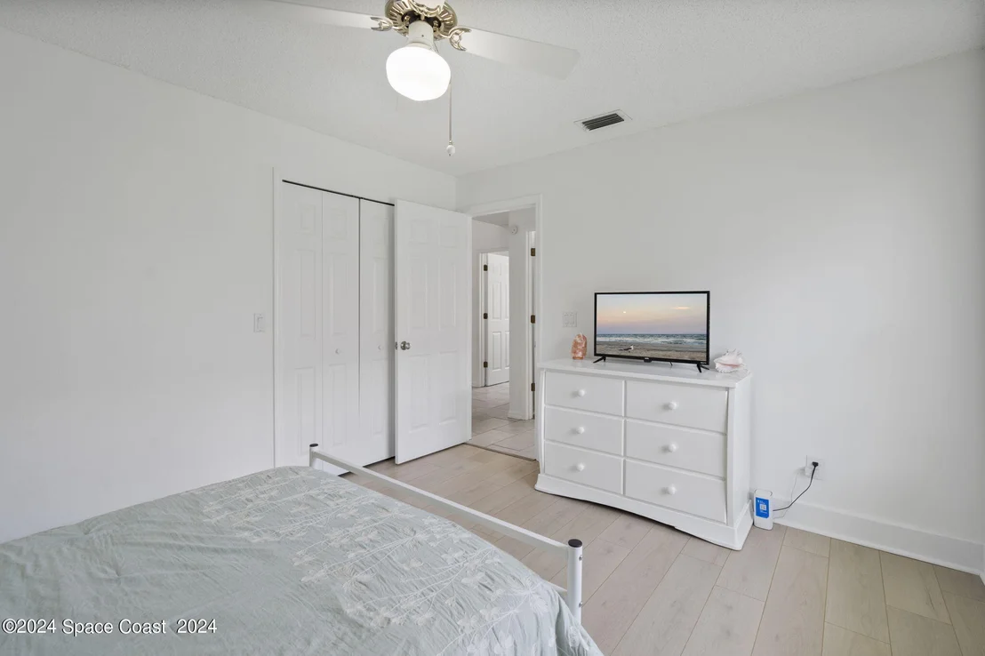 Photo of 1049 Jacaranda Circle