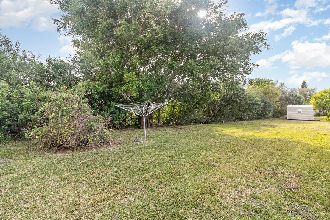 Photo of 137 Cinnamon Lake Circle