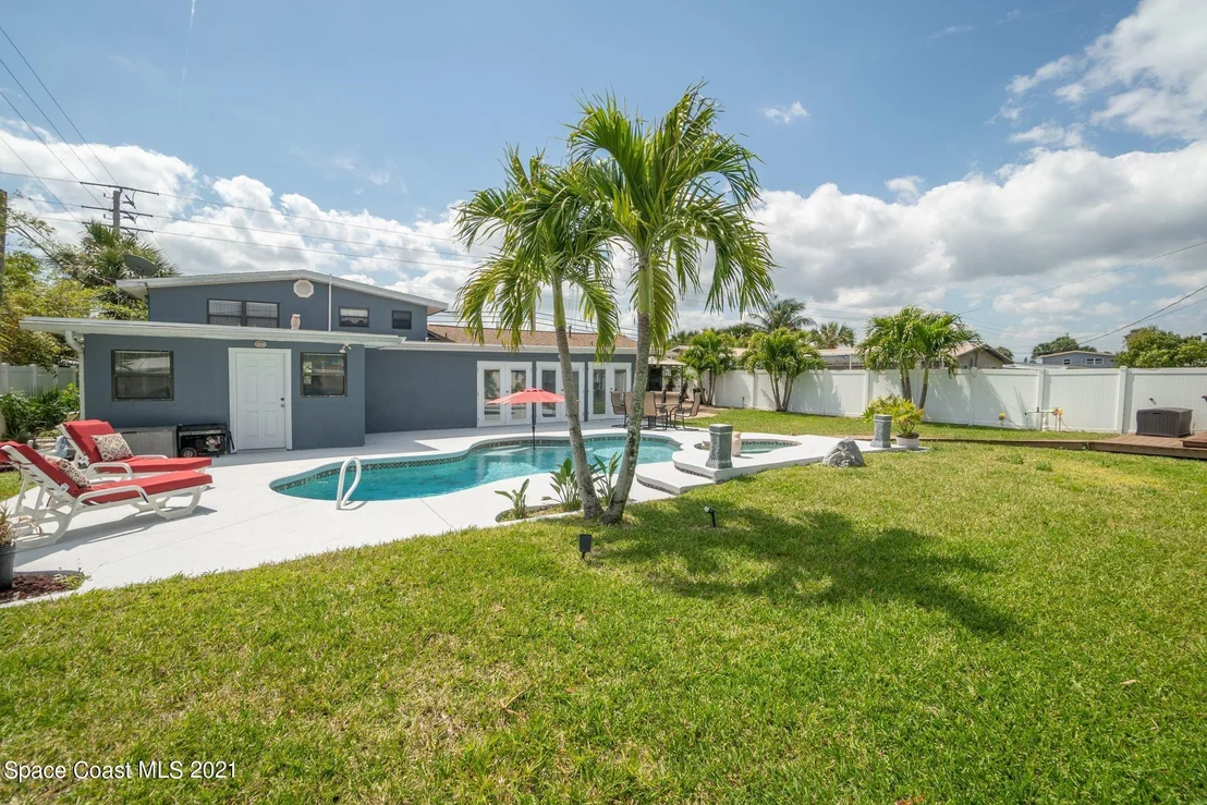 Photo of 1046 Pinetree Drive