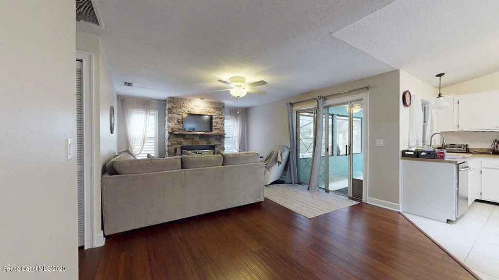 Photo of 214 Jeannie Drive