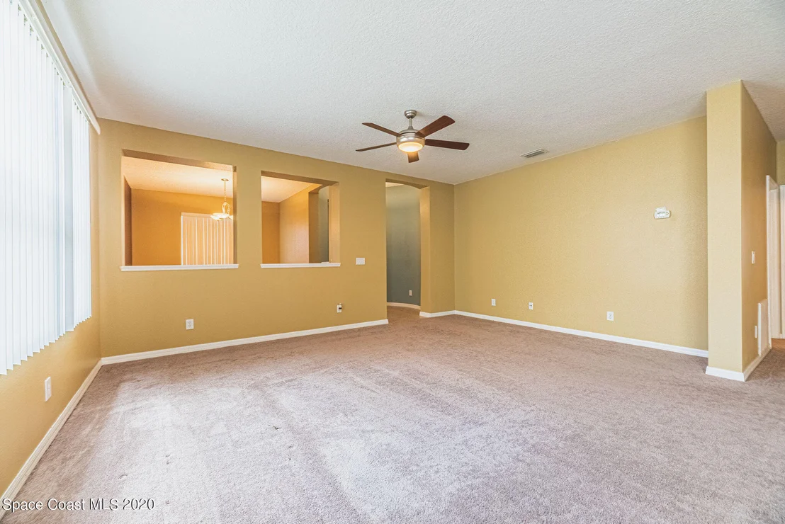 Photo of 949 Riviera Point Drive