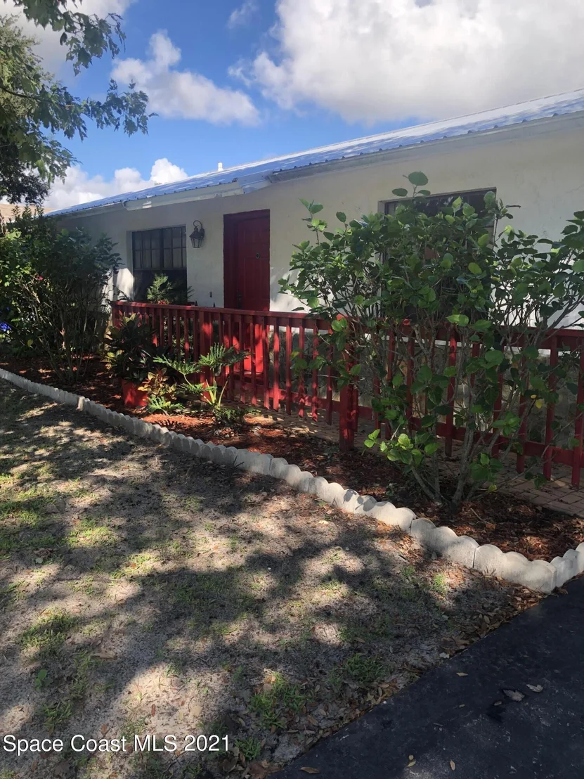 Photo of 812 Jasmine Drive