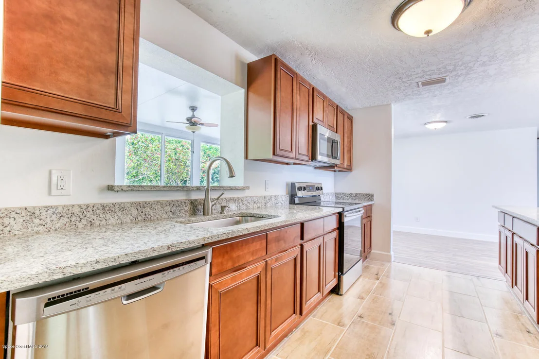 Photo of 2821 Shepard Drive