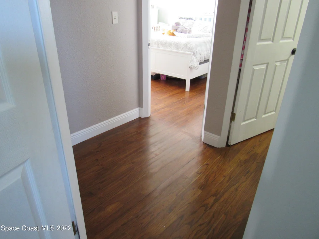 Photo of 920 Forest Road