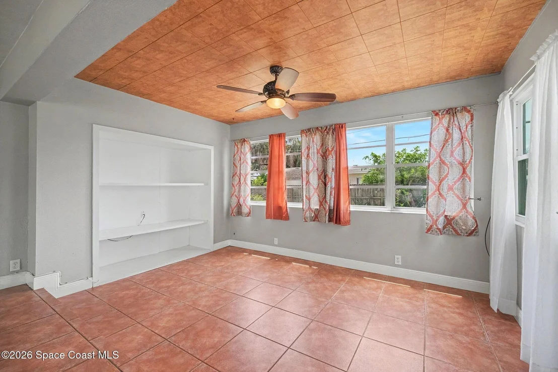 Photo of 112 SE 3rd Street
