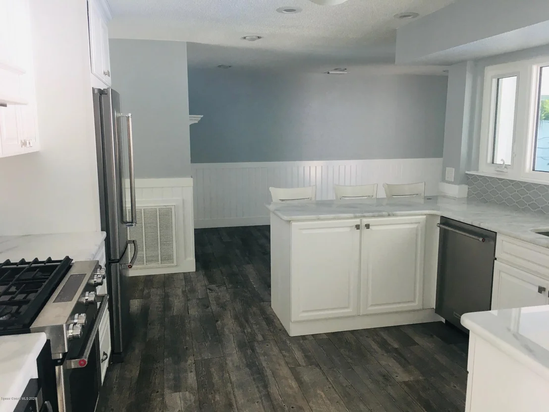 Photo of 4822 Fairview Drive