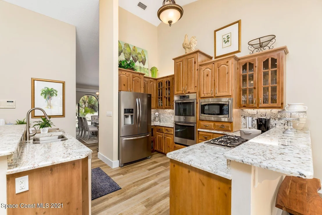 Photo of 701 Oak Park Drive