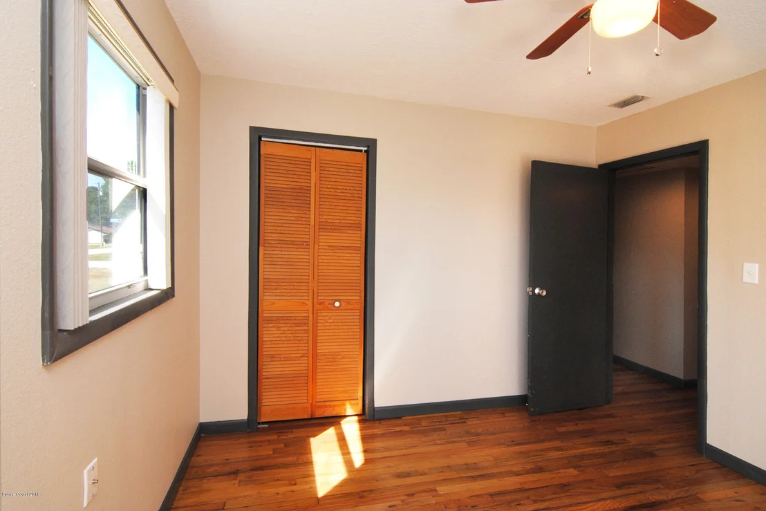 Photo of 1053 Bernice Road