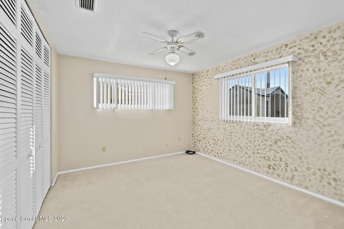 Photo of 909 Kings Post Road