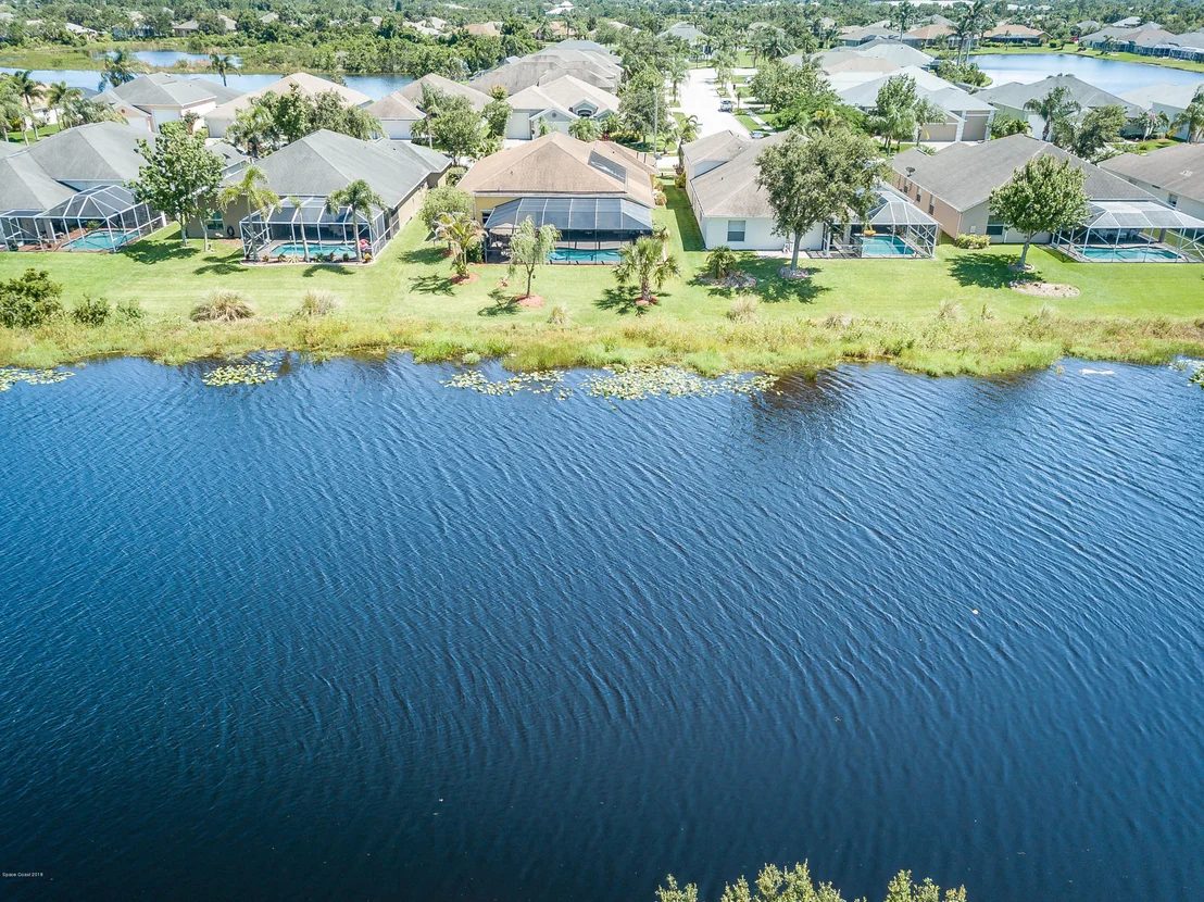 Photo of 1977 Auburn Lakes Drive