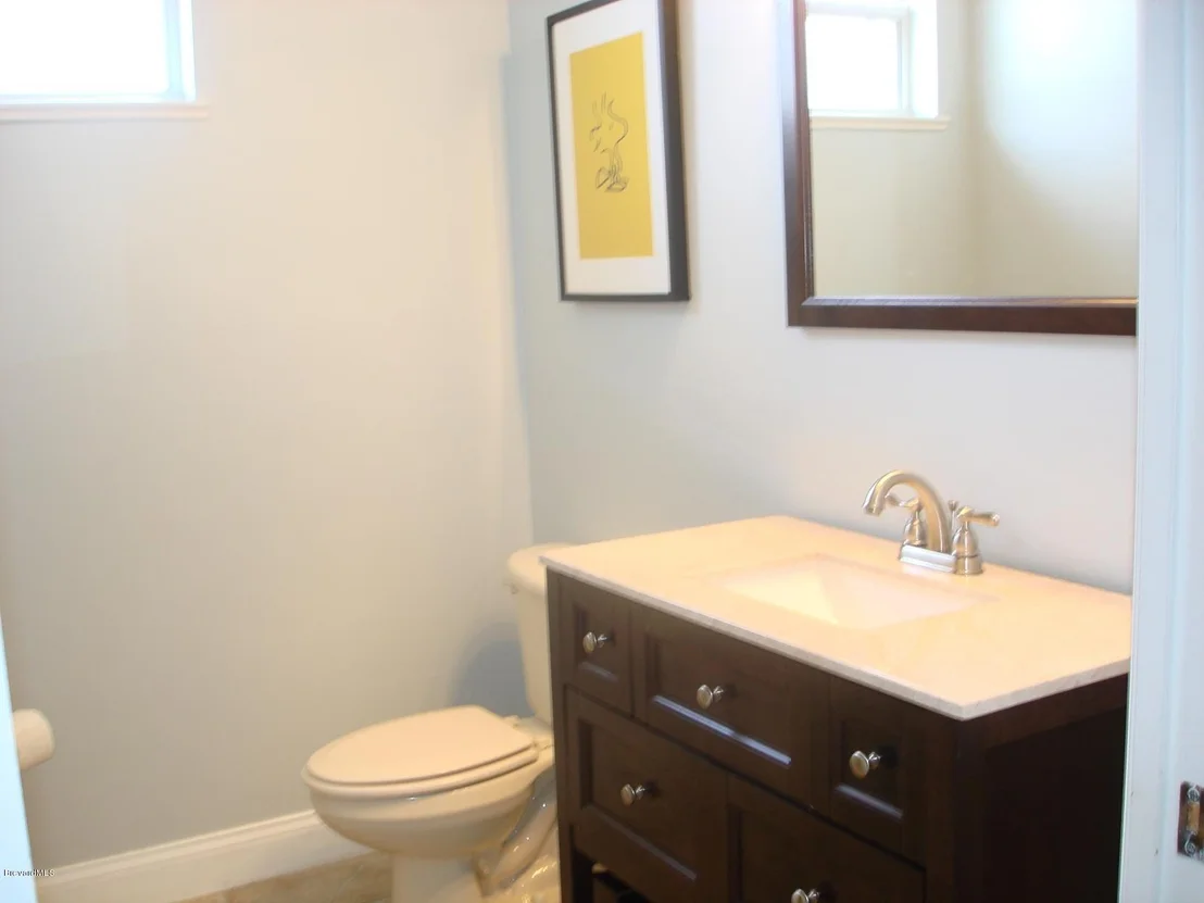 Photo of 1275 Starling Way