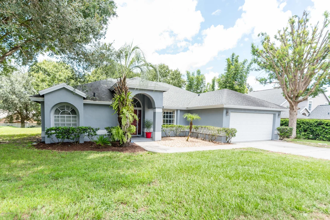 Photo of 876 High Pointe Circle