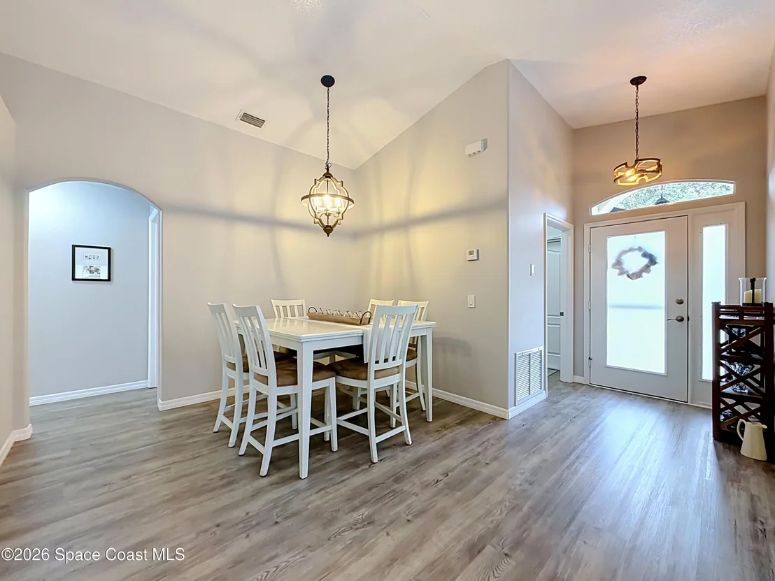Photo of 2110 Spring Creek Circle NE