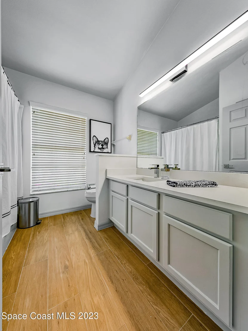Photo of 969 Tamarind Circle