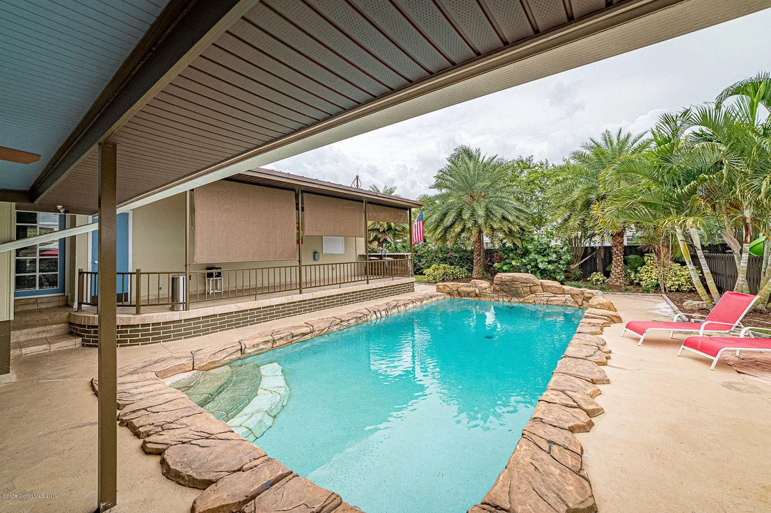 Photo of 601 Edgewood Drive