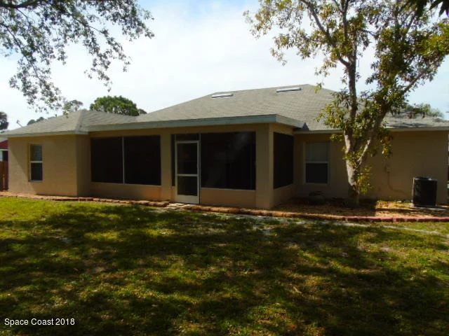 Photo of 2375 High Ridge Road