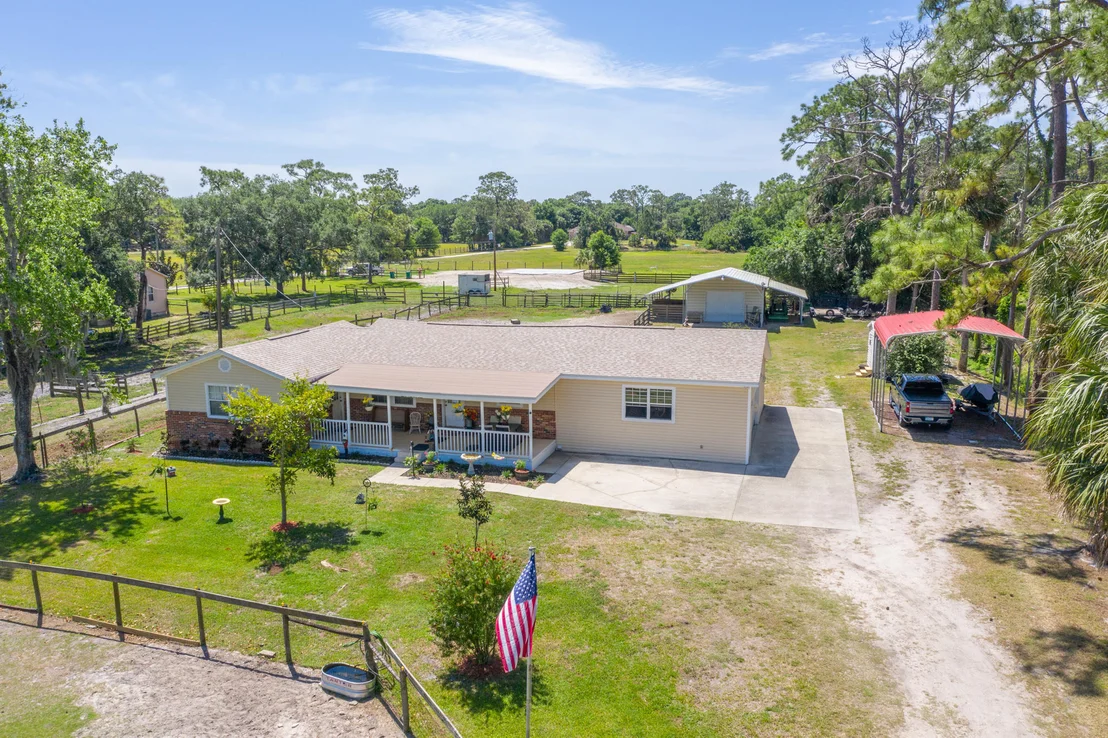 Photo of 3635 Hield Road