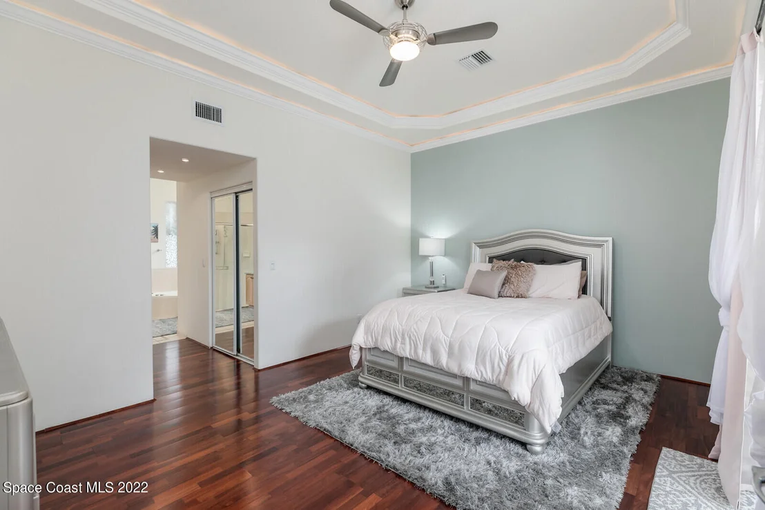 Photo of 218 Waterside Drive