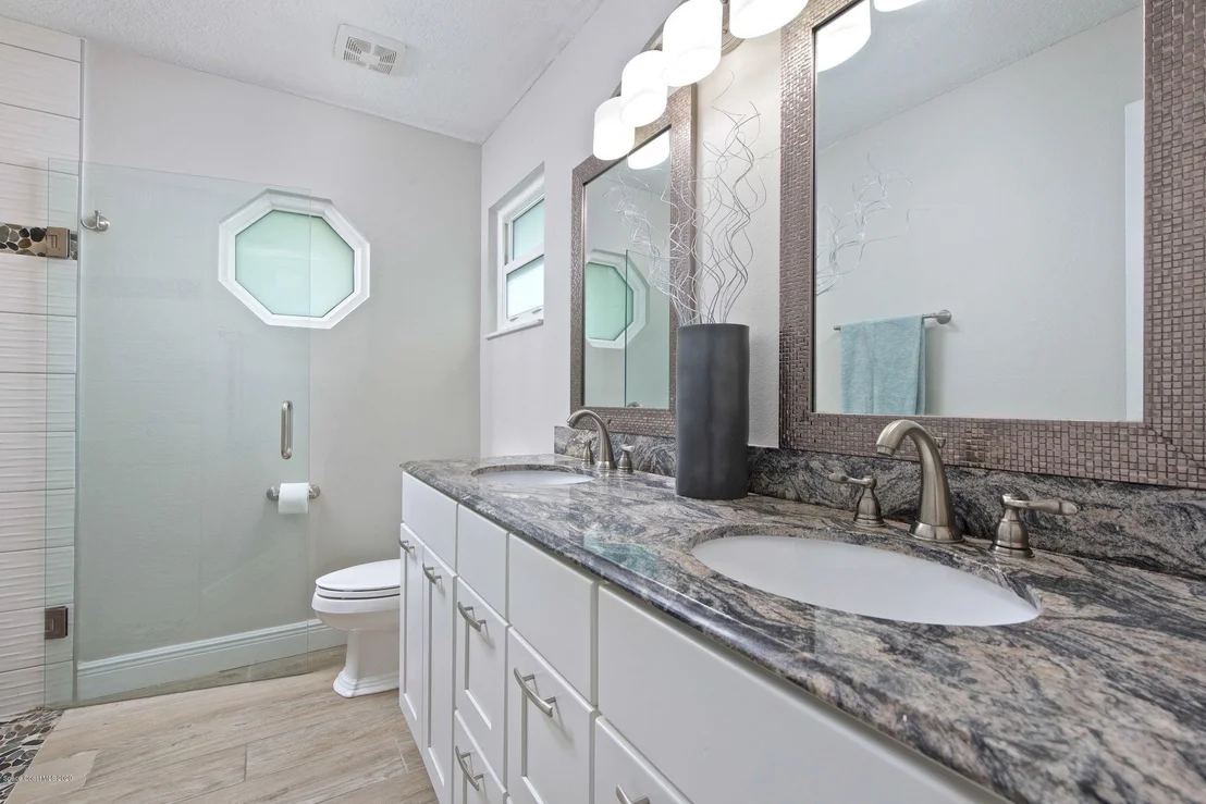 Photo of 229 Chalet Avenue