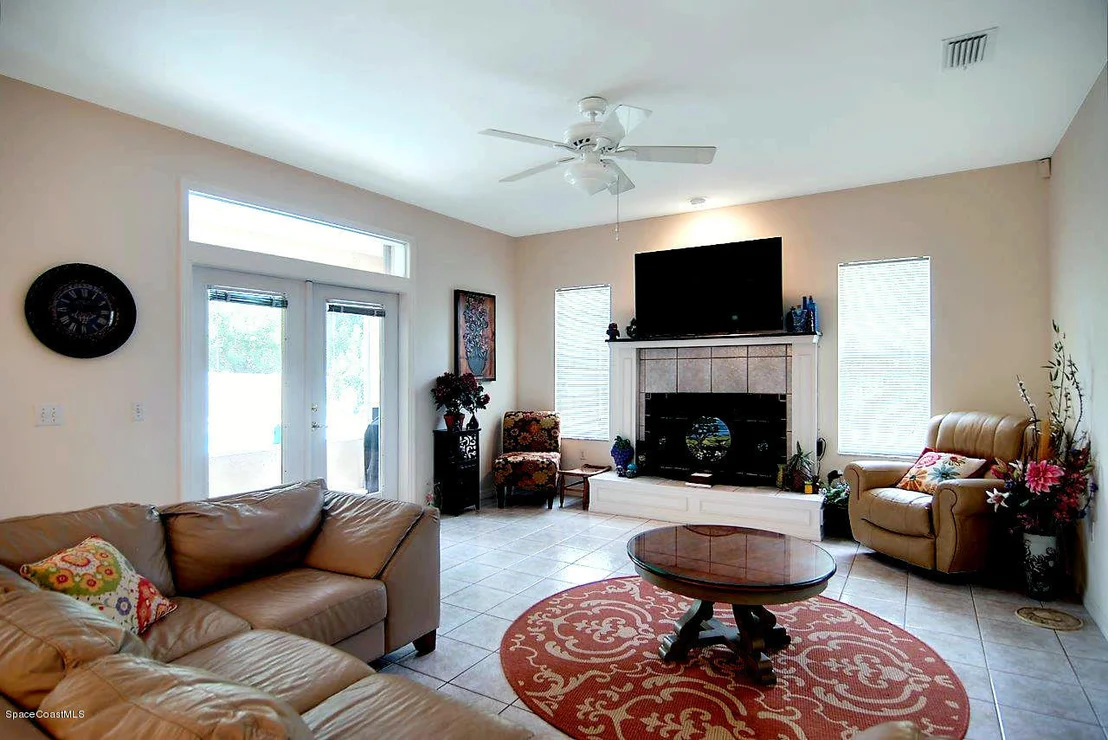 Photo of 4135 Indian River Drive N