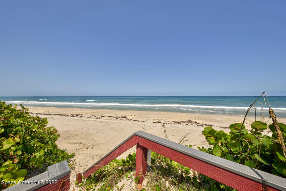 Photo of 334 Island Drive