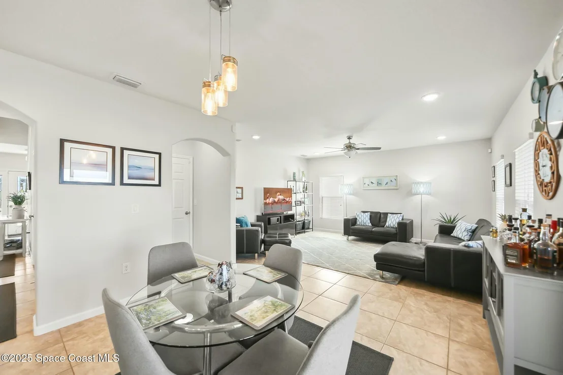 Photo of 1032 Peta Way