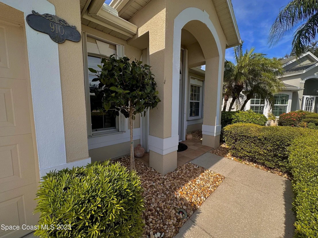 Photo of 910 Misty Creek Drive