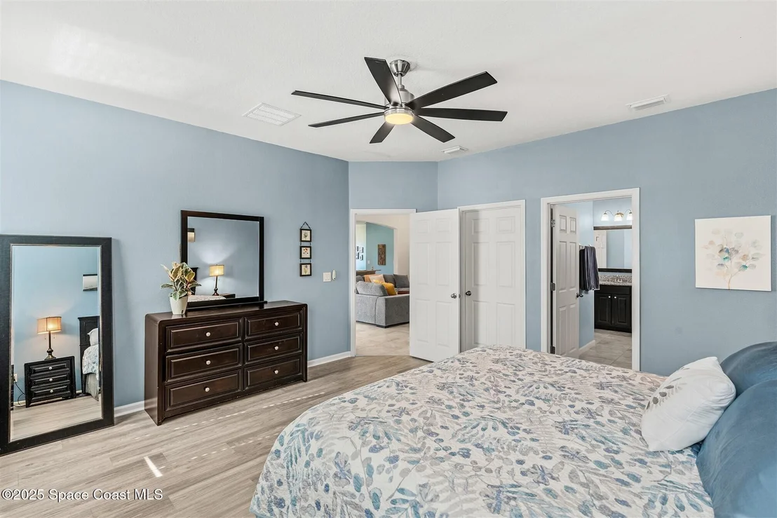 Photo of 541 Stonebriar Drive