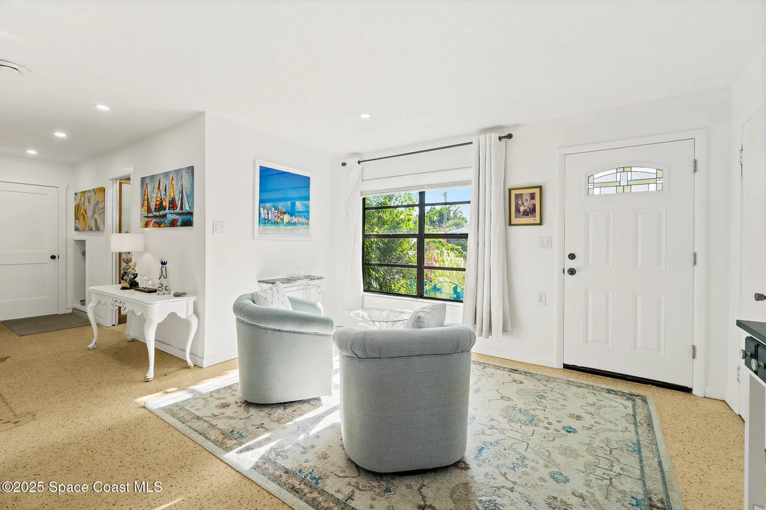 Photo of 300 Pelican Drive