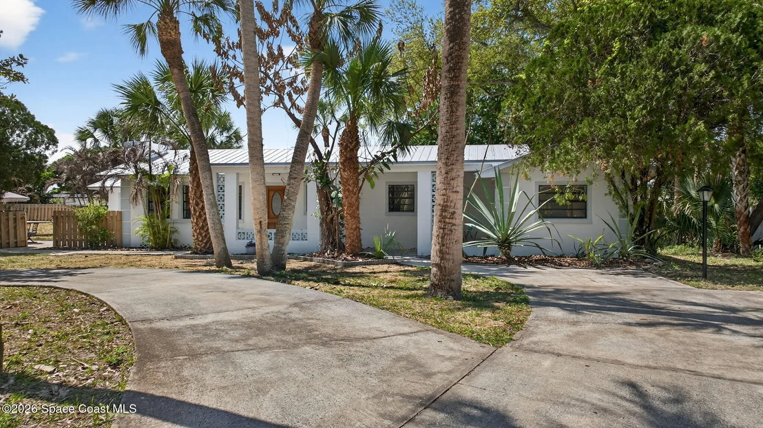 Photo of 7486 Livingstone Lane